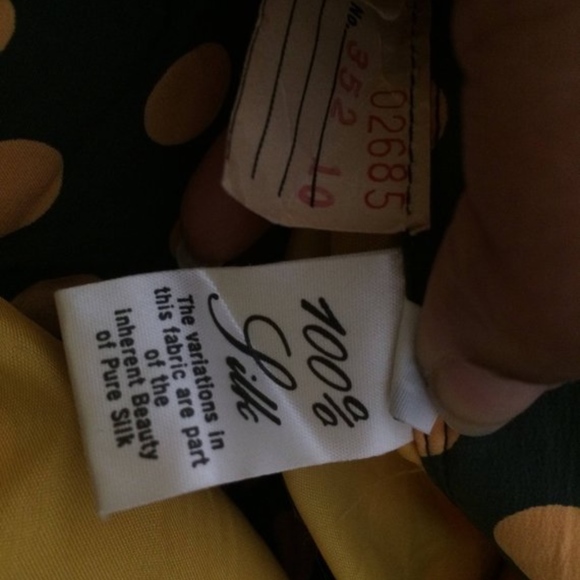 DAVID HAYES 100% Silk 2-piece Polka Dot Skirt Suit - Picture 5 of 8